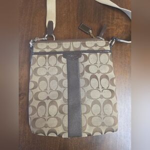 Coach Signature Vintage Crossbody Bag